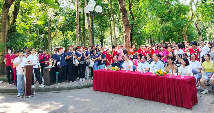 Phường Bạch Mai: 400 vận động viên sôi nổi tranh tài tại Giải kéo co khối giáo dục và tổ dân phố- Ảnh 2.