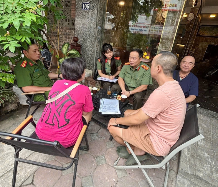 CÔNG AN PHƯỜNG KIM LIÊN MỞ ĐỢT CAO ĐIỂM KIỂM TRA CƠ SỞ LƯU TRÚ, BẢO ĐẢM ANTT TRƯỚC CÁC SỰ KIỆN LỚN CỦA ĐẤT NƯỚC- Ảnh 2.