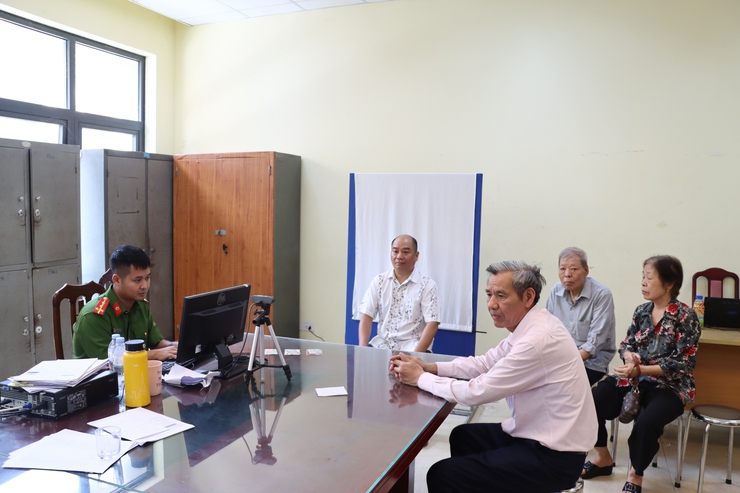 Xã Phú Xuyên phấn đấu hoàn thành chỉ tiêu cấp đổi thẻ đảng viên trước ngày 15/8/2025- Ảnh 6.