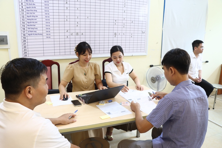 Xã Phú Xuyên phấn đấu hoàn thành chỉ tiêu cấp đổi thẻ đảng viên trước ngày 15/8/2025- Ảnh 5.