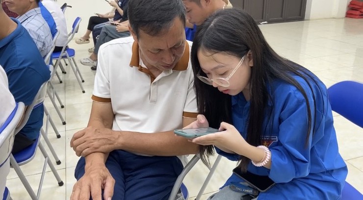 Phúc Thọ: Lan tỏa tinh thần chuyển đổi số đến từng người dân- Ảnh 1.