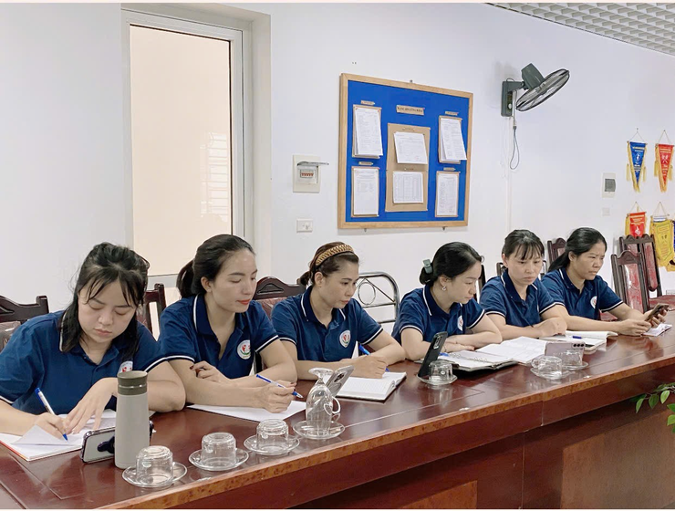 TRƯỜNG MẦM NON HOA MAI: THAM GIA TẬP HUẤN PHẦN MỀM HỒ SƠ PHIÊN BẢN NÂNG CẤP BẮT NHỊP CÔNG NGHỆ, ĐỔI MỚI QUẢN LÝ GIÁO DỤC- Ảnh 3.