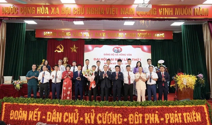 Đại hội đại biểu Đảng bộ xã Hồng Vân lần thứ I, nhiệm kỳ 2025 – 2030. Đại hội đánh dấu bước chuyển mình lịch sử của địa phương- Ảnh 4.