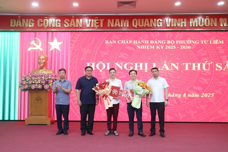 Hội nghị Ban chấp hành Đảng bộ phường Từ Liêm lần thứ Sáu- Ảnh 2.