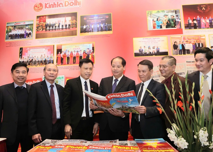 Hà Nội tổ chức Hội thảo khoa học “Nâng cao trách nhiệm, phát huy vai trò của báo chí truyền thông trong xây dựng và phát triển Thủ đô”- Ảnh 1.