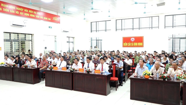 Xã Bình Minh tổ chức kỷ niệm 80 năm ngày truyền thống Công an Nhân dân và 20 năm Ngày hội Toàn dân bảo vệ an ninh Tổ Quốc- Ảnh 3.