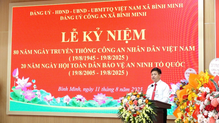 Xã Bình Minh tổ chức kỷ niệm 80 năm ngày truyền thống Công an Nhân dân và 20 năm Ngày hội Toàn dân bảo vệ an ninh Tổ Quốc- Ảnh 4.
