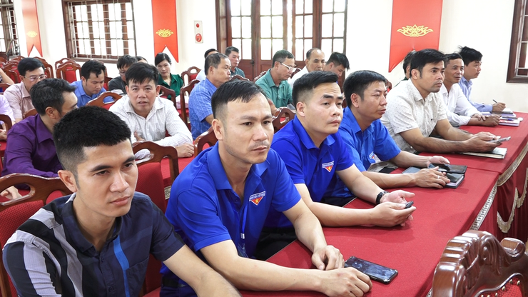 Xã Vật Lại phát động Chiến dịch "45 ngày đêm ra quân hỗ trợ hoạt động chuyển đổi số trong giai đoạn đầu vận hành mô hình chính quyền địa phương hai cấp" trên địa bàn xã Vật Lại- Ảnh 5.