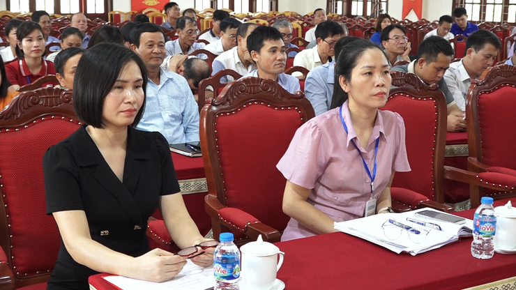 Xã Vật Lại phát động Chiến dịch "45 ngày đêm ra quân hỗ trợ hoạt động chuyển đổi số trong giai đoạn đầu vận hành mô hình chính quyền địa phương hai cấp" trên địa bàn xã Vật Lại- Ảnh 4.