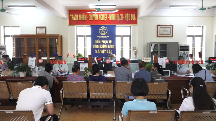 Xã Vật Lại phát động Chiến dịch "45 ngày đêm ra quân hỗ trợ hoạt động chuyển đổi số trong giai đoạn đầu vận hành mô hình chính quyền địa phương hai cấp" trên địa bàn xã Vật Lại- Ảnh 7.