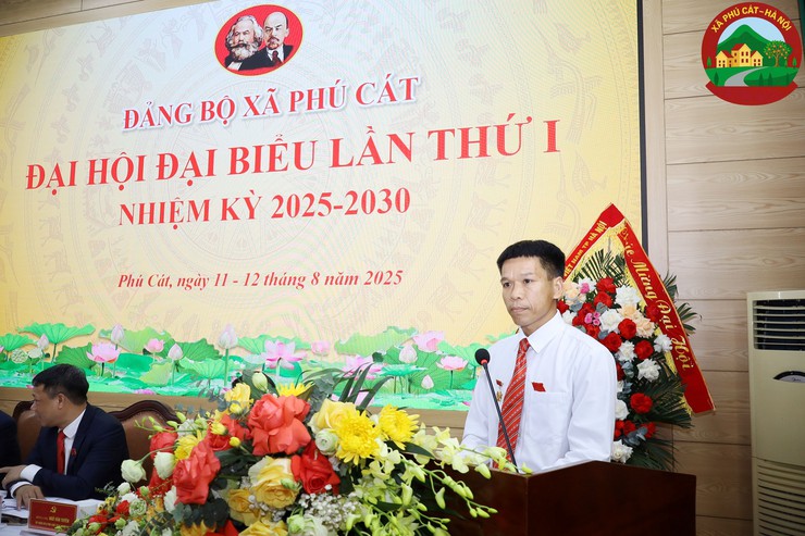 Đại hội Đảng bộ xã Phú Cát lần thứ I: Quyết tâm xây dựng xã giàu đẹp, văn minh- Ảnh 9.