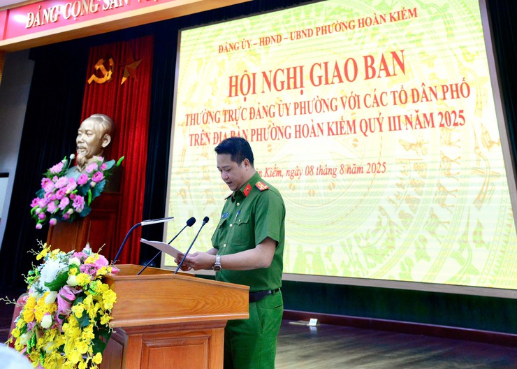  Phường Hoàn Kiếm tổ chức hội nghị giao ban với các Tổ dân phố trên địa bàn.- Ảnh 12.