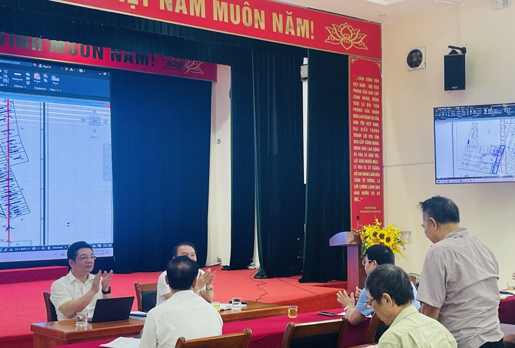 Xã Thiên Lộc tổ chức hội nghị làm việc với các hộ dân nằm trong phạm vi tuyến đường từ đường Thiên Biểu đến trường Tiểu học Thăng Long- Ảnh 5.