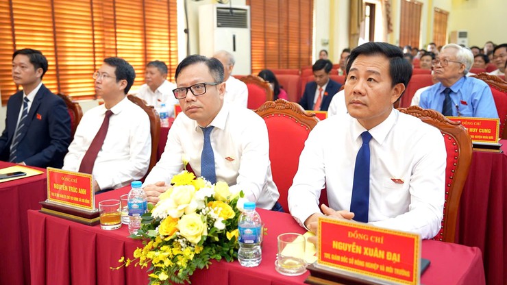 Nhiệm kỳ 2025-2030: Đảng bộ xã Dương Hoà nêu cao ý chí, vững niềm tin, quyết tâm xây dựng xã thành đô thị xanh, văn minh, hiện đại, hạnh phúc- Ảnh 6.