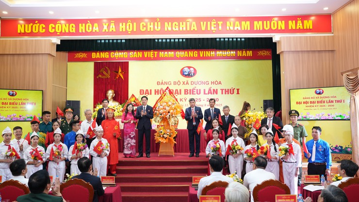 Nhiệm kỳ 2025-2030: Đảng bộ xã Dương Hoà nêu cao ý chí, vững niềm tin, quyết tâm xây dựng xã thành đô thị xanh, văn minh, hiện đại, hạnh phúc- Ảnh 7.