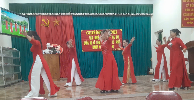 Sôi nổi các hoạt động chào mừng Đại hội đại biểu Đảng bộ xã Ứng Hòa lần thứ I, Nhiệm kỳ 2025 – 2030.- Ảnh 35.