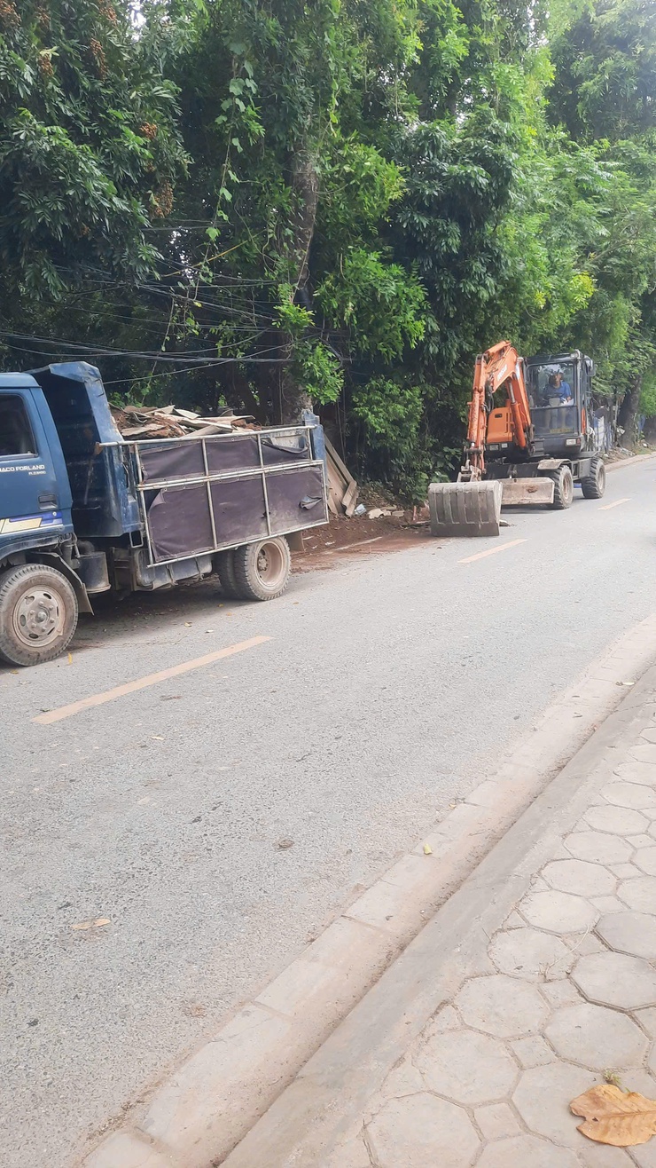 PHƯỜNG ĐÔNG NGẠC RA QUÂN XỬ LÝ VI PHẠM TRẬT TỰ VĂN MINH ĐÔ THỊ, AN TOÀN GIAO THÔNG VÀ VỆ SINH MÔI TRƯỜNG - Ảnh 7.