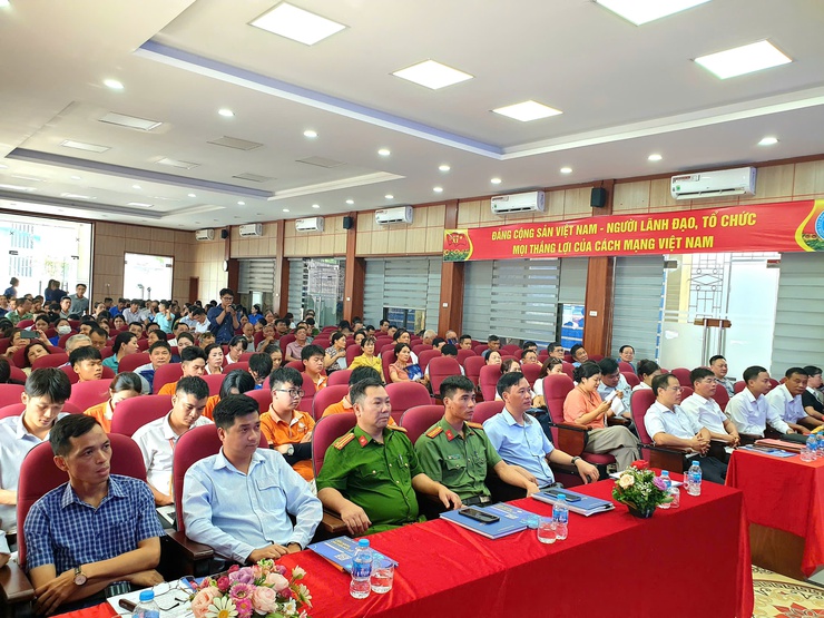 Phường Phú Lương phát động Phong trào “Bình Dân học vụ số”, phong trào thi đua “Cả nước thi đua đổi mới sáng tạo và chuyển đổi số”- Ảnh 1.