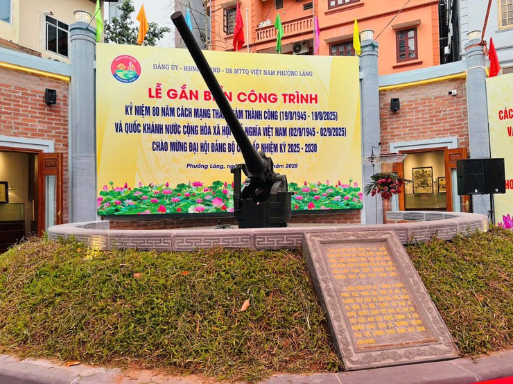 GẮN BIỂN CÔNG TRÌNH TU BỔ, TÔN TẠO DI TÍCH PHÁO ĐÀI LÁNG- Ảnh 1.