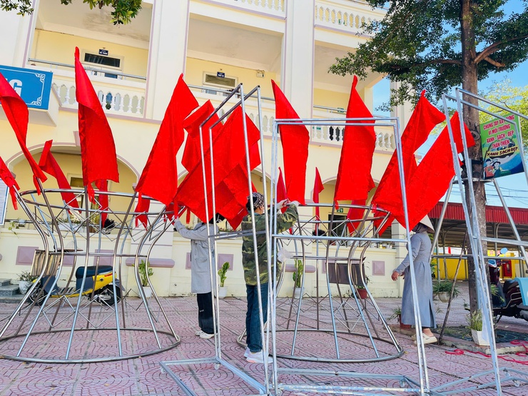 Không khí rộn ràng, cờ hoa rực rỡ, mọi công tác chuẩn bị cho Đại hội Đại biểu Đảng bộ xã Yên Bài lần thứ I, nhiệm kỳ 2025-2030 đã hoàn tất.- Ảnh 5.