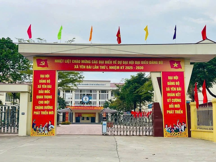 Không khí rộn ràng, cờ hoa rực rỡ, mọi công tác chuẩn bị cho Đại hội Đại biểu Đảng bộ xã Yên Bài lần thứ I, nhiệm kỳ 2025-2030 đã hoàn tất.- Ảnh 7.