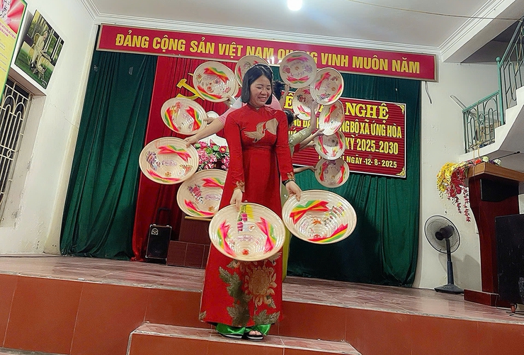 Sôi nổi các hoạt động chào mừng Đại hội đại biểu Đảng bộ xã Ứng Hòa lần thứ I, Nhiệm kỳ 2025 – 2030.- Ảnh 39.