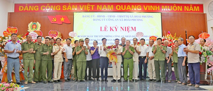 Xã Đoài Phương kỷ niệm 80 năm ngày truyền thống Công an nhân dân- Ảnh 2.