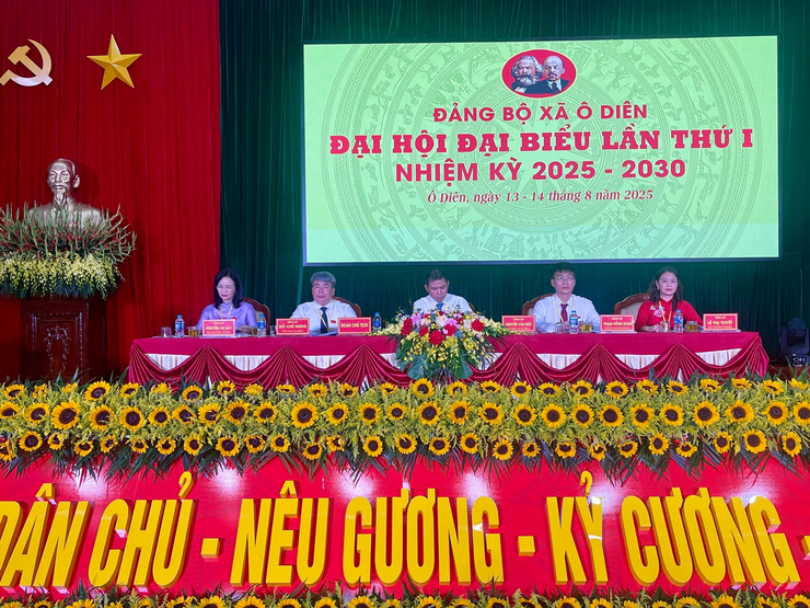 175 đảng viên dự phiên trù bị Đại hội Đại biểu Đảng bộ xã Ô Diên lần thứ nhất, nhiệm kỳ 2025 - 2030- Ảnh 3.