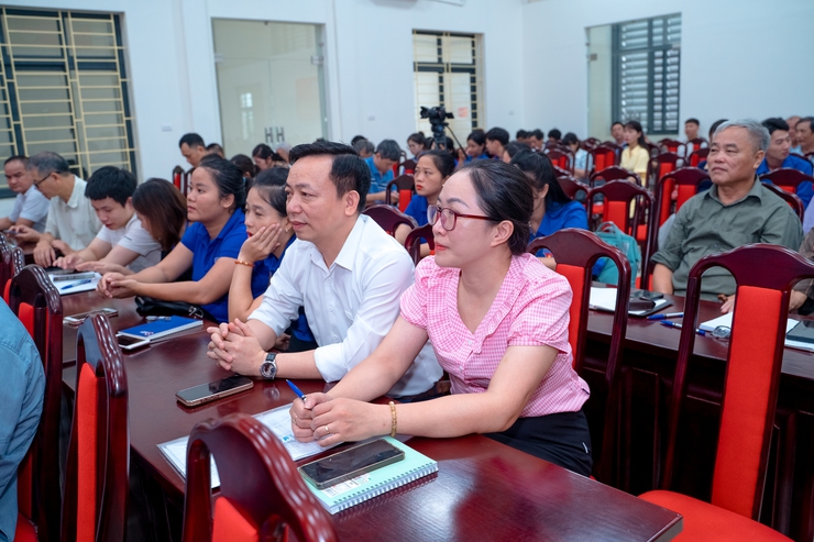 "Bình dân học vụ số": sức mạnh cộng đồng thúc đẩy chuyển đổi số ở Bình Minh- Ảnh 8.