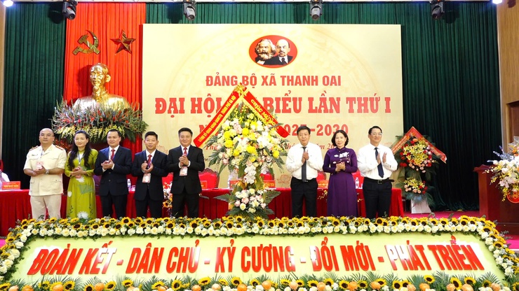 Đại hội đại biểu Đảng bộ xã Thanh Oai lần thứ I, nhiệm kỳ 2025 -2030: Khơi dậy khát vọng, vững vàng bước vào kỷ nguyên mới- Ảnh 13.