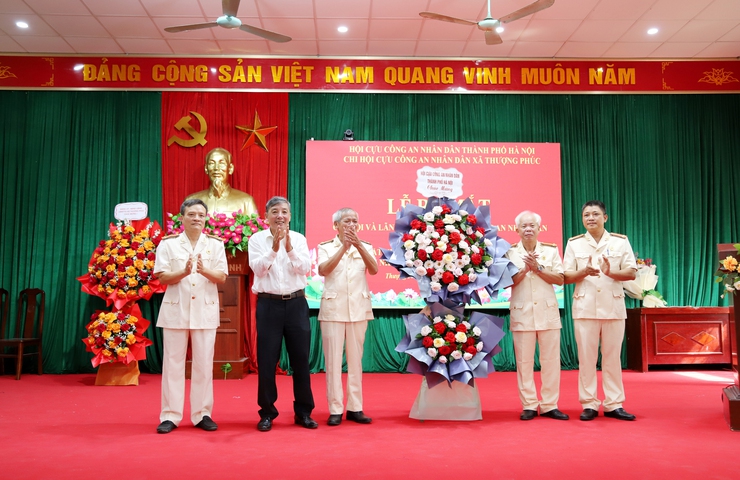 Chi hội Cựu Công an Nhân dân xã Thượng Phúc tổ chức Lễ ra mắt và kỷ niệm 80 năm ngày truyền thống Công an Nhân dân Việt Nam (19/8/1945 – 19/8/2025)- Ảnh 1.