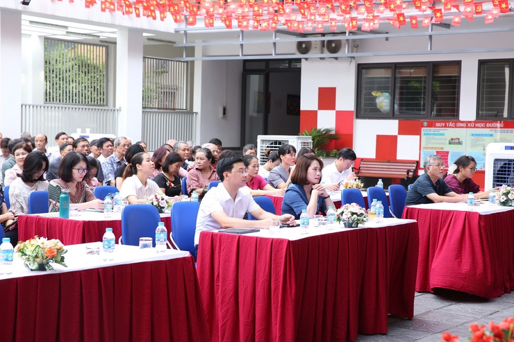 Truyền thông triển khai chiến dịch tổng vệ sinh môi trường, diệt bọ gậy phòng chống sốt xuất huyết- Ảnh 3.