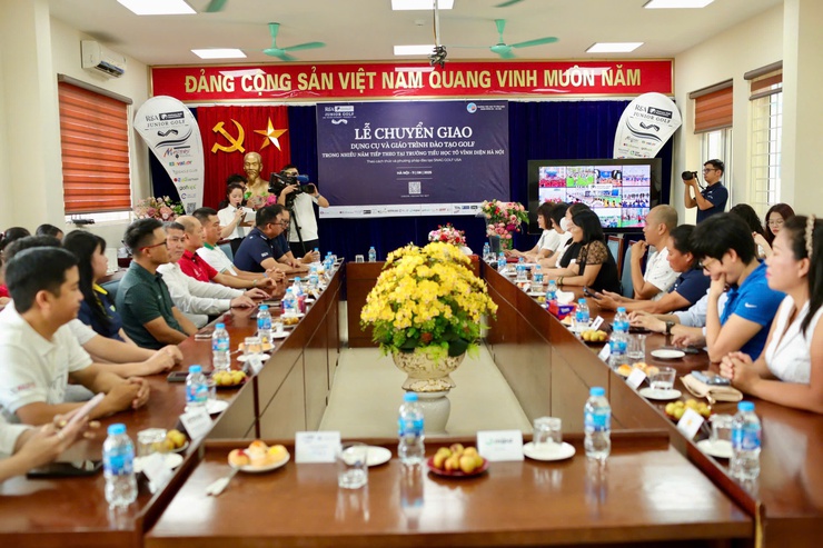 Trường Tiểu học Tô Vĩnh Diện: Đào tạo Golf miễn phí cho học sinh từ năm học 2025- 2026 - Ảnh 1.