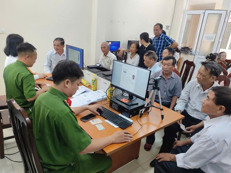 Tam Hưng hoàn thành 100% cấp thẻ Đảng viên điện tử- Ảnh 4.
