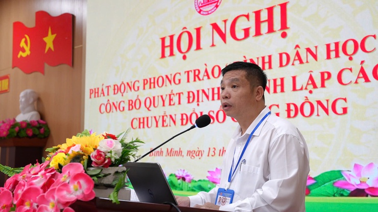 Xã Bình Minh tổ chức hội nghị phát động phong trào Bình dân học vụ số và công bố Quyết định thành lập các tổ chuyển đổi số cộng đồng- Ảnh 1.