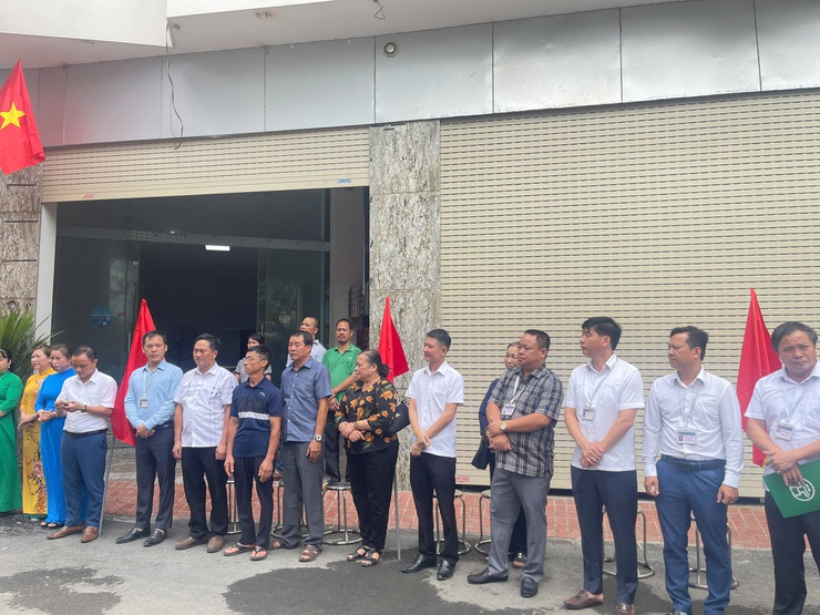 Thôn Cổ Điển, xã Vĩnh Thanh long trọng tổ chức Lễ khánh thành cổng làng.- Ảnh 2.