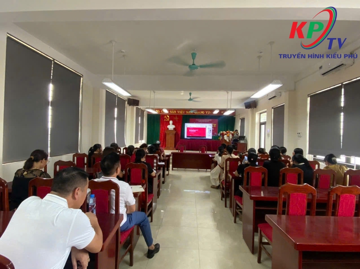 Đảng ủy xã Kiều Phú tổ chức Hội nghị bồi dưỡng chính trị hè năm 2025 cho đội ngũ cán bộ quản lý và giáo viên trên địa bàn- Ảnh 10.