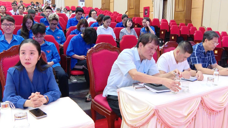 Xã Thanh Trì: Nâng cao kiến thức số cho thành viên Tổ chuyển đổi số cộng đồng trên địa bàn xã- Ảnh 2.