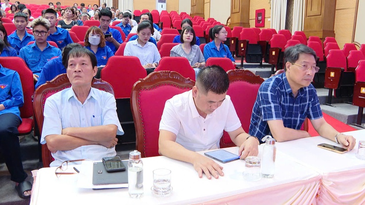 Xã Thanh Trì: Nâng cao kiến thức số cho thành viên Tổ chuyển đổi số cộng đồng trên địa bàn xã- Ảnh 4.