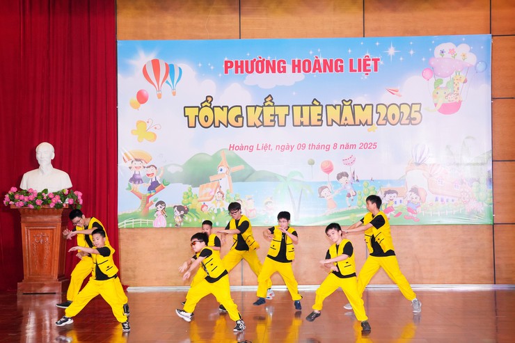 Phường Hoàng Liệt tổ chức Hội nghị tổng kết hoạt động thiếu nhi hè năm 2025- Ảnh 10.
