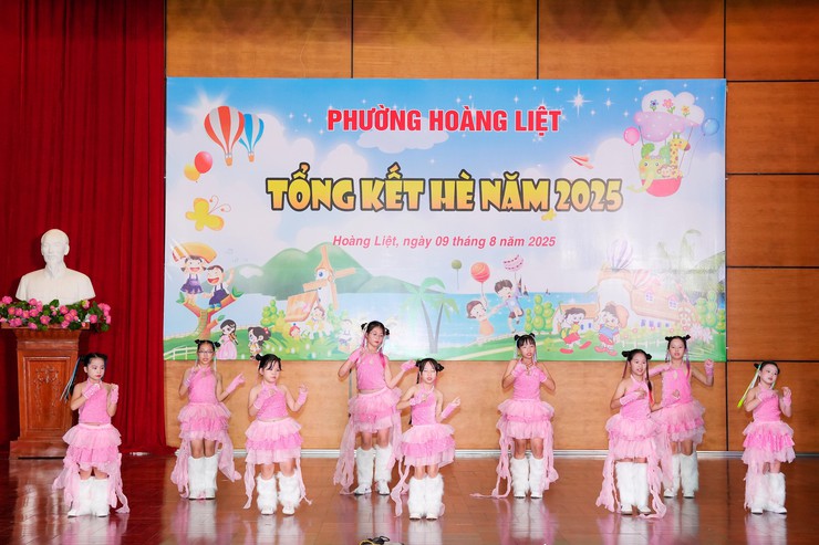 Phường Hoàng Liệt tổ chức Hội nghị tổng kết hoạt động thiếu nhi hè năm 2025- Ảnh 14.