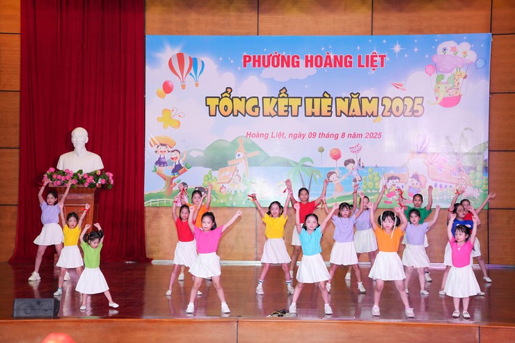 Phường Hoàng Liệt tổ chức Hội nghị tổng kết hoạt động thiếu nhi hè năm 2025- Ảnh 17.