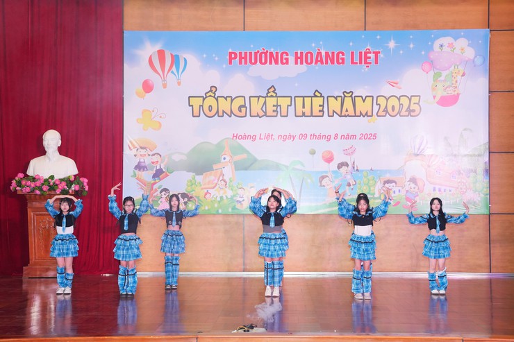 Phường Hoàng Liệt tổ chức Hội nghị tổng kết hoạt động thiếu nhi hè năm 2025- Ảnh 19.