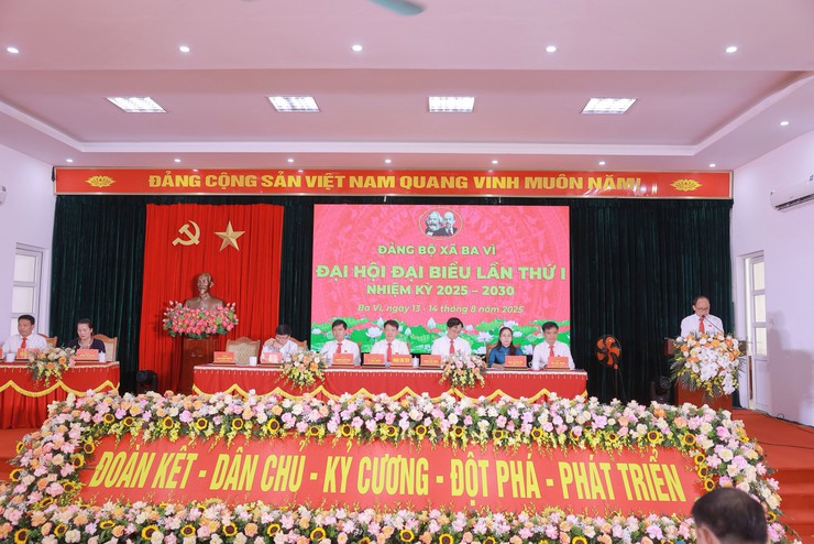ĐẠI HỘI ĐẠI BIỂU ĐẢNG BỘ XÃ BA VÌ LẦN THỨ I, 
NHIỆM KỲ 2025 – 2030 TIẾN HÀNH PHIÊN TRÙ BỊ  - Ảnh 1.