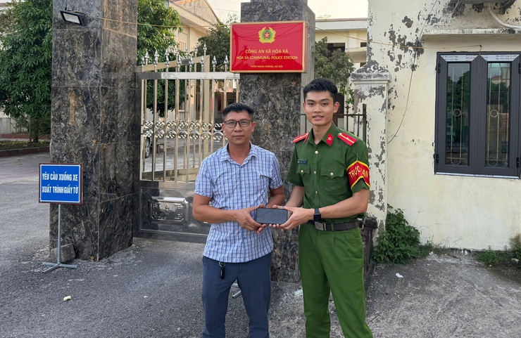 Gương sáng học đường: Hai học sinh nhặt được của rơi, trả lại người mất- Ảnh 2.