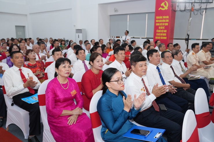 NHỮNG HÌNH ẢNH ẤN TƯỢNG TẠI ĐẠI HỘI ĐẠI BIỂU ĐẢNG BỘ PHƯỜNG TƯƠNG MAI LẦN THỨ I, NHIỆM KỲ 2025-2030- Ảnh 14.