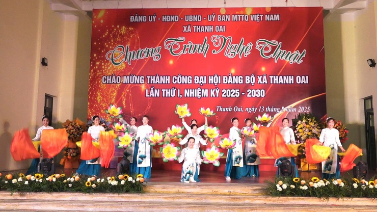 ĐẶC SẮC CHƯƠNG TRÌNH NGHỆ THUẬT CHÀO MỪNG THÀNH CÔNG ĐẠI HỘI ĐẠI BIỂU ĐẢNG BỘ XÃ THANH OAI LẦN THỨ I, NHIỆM KỲ 2025-2030- Ảnh 11.