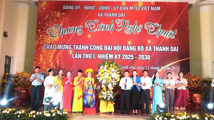 ĐẶC SẮC CHƯƠNG TRÌNH NGHỆ THUẬT CHÀO MỪNG THÀNH CÔNG ĐẠI HỘI ĐẠI BIỂU ĐẢNG BỘ XÃ THANH OAI LẦN THỨ I, NHIỆM KỲ 2025-2030- Ảnh 3.