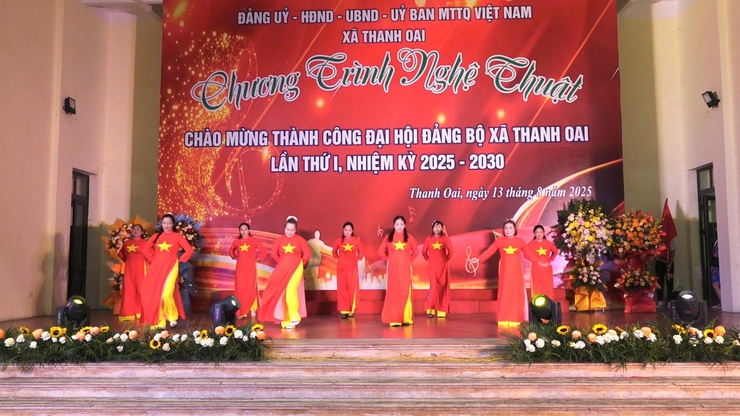 ĐẶC SẮC CHƯƠNG TRÌNH NGHỆ THUẬT CHÀO MỪNG THÀNH CÔNG ĐẠI HỘI ĐẠI BIỂU ĐẢNG BỘ XÃ THANH OAI LẦN THỨ I, NHIỆM KỲ 2025-2030- Ảnh 12.