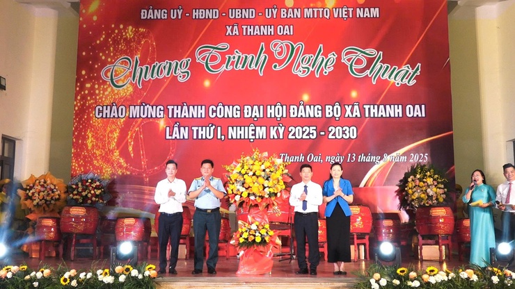 ĐẶC SẮC CHƯƠNG TRÌNH NGHỆ THUẬT CHÀO MỪNG THÀNH CÔNG ĐẠI HỘI ĐẠI BIỂU ĐẢNG BỘ XÃ THANH OAI LẦN THỨ I, NHIỆM KỲ 2025-2030- Ảnh 2.